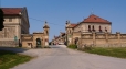 V roce 1895 vybudoval Adolf Josef ze Schwarzenbergu nový, moderně vybavený dvůr, který se proslavil chovem ušlechtilých koní a hospodářských zvířat. Za Rakouska-Uherska a později i v ČSR se stal vzorem moderního zemědělského hospodaření.