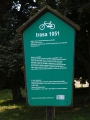 U Vondrova už kopírujeme i část cyklotrasy 1051 "Kolem Munického rybníka".