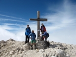 Vrcholové foto celé útočné čtveřice, která Kanin (2 587m) slavně dobyla.