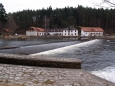 Červený mlýn, jez