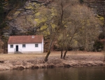 Domek pod skalou