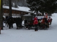 Jak celý den sněžilo, nebylo moc co fotit. Zaujal mě jen tento kočár s dětmi.