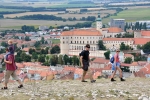 Výhled je silně znehodnocen ošklivou budovou v pozadí. Škoda.