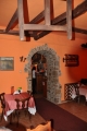 Restaurace v horní části náměstí jsem měl možnost navštívit již před několika lety, kdy jsme zde také poobědvali. Interiér bývalé konírny je velmi zvláštní a stojí určitě za vaši návštěvu. 