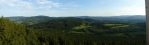 Panorama Šumavy. Kromě Javorníku a Kašperku, jež mám přiblížené, byl vidět ještě třeba Roklan a Poledník. Na ty bych však potřeboval jiný objektiv.