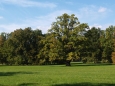 Park u hrobky.
