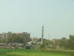 Qena s mineratem