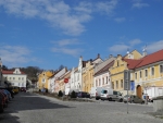 Ještě i dnes si můžete zvonění, které se nese v pravé poledne nad střechami domů poslechnout a nechat se unést o několik století v čase zpět . 