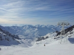 Odpolední pohled do údolí, kde leží i Val Thorens