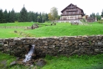 Penzion Alpská vyhlídka. Bohužel, dnes vidíme jen kousek za špičku nosu.