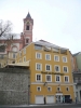 Pařízšký farní kostel sv. Pavla nad hotelem