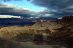 California, Death Valley, Zabriskie Point - východ slunce