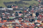 Poslední pohled k Sušici z výstupu. Nahoře už k náměstí nedohlédneme.