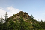 Jizera byla dříve nazývána Bražecký vrch nebo Bražec. Německý název Siechhübel (Siebengiebel) znamená v českém překladu Sedmištít. Tento název patrně odkazoval na mohutnou, poměrně členitou, žulovou skálu na samém vrcholu hory.