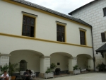 Arkády s galerií