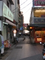 Noční trh ve čtvrti Tan-šuej (Danshui), Tchaj-pej