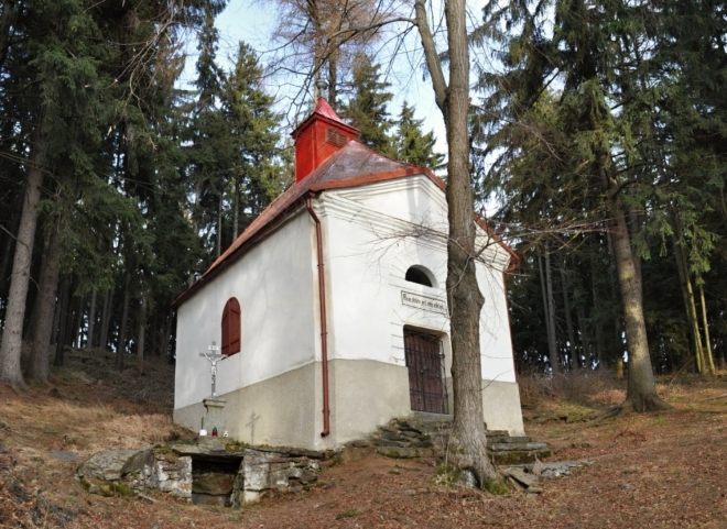 Kalvárie a místo s křížkem.