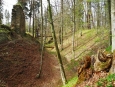 Dnes se do hradu snadno dostanete po dřevěném mostu.