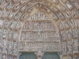 Detail sošek nad vchodem