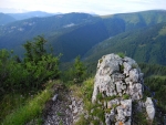 Boční hřeben Ostredku na Štrochy (1 386 m n. m.). zítra využijeme k sestupu.