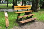 Kaskádová lavička.