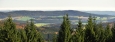 Dobře dohlédneme také na hřeben ke Kluku (741 m n. m.).