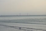 Pobřeží Baltu ve vesnici Stillinge Strand, ostrov Sjælland, Dánsko