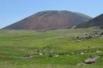 U vrcholu Aždahak (3597 m) v pohoří Geghamy, Arménie