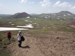 Výstup na vrchol Aždahak (3597 m) v pohoří Geghamy, Arménie
