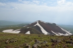 Výhled z vrcholu Aždahak (3597 m) v pohoří Geghamy, Arménie