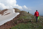 Na vrcholu Aždahak (3597 m) v pohoří Geghamy, Arménie
