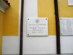 Svéráz = Tweraz.
