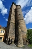 Vrcholek věže s ochozem a stanovou střechou je typickou dominantou města. Věž je vysoká 52 metrů a překonat musíte 156 schodů. Při dobré viditelnosti dohlédnete na široké okolí od Zvičiny přes Krkonoše, Kozákov až po Ještěd. V průběhu turistické sezóny se zde konají výstavy, koncerty a vystoupení městského věžníka. (Mapy.cz)