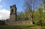 Rozhlednu Milohlídku dal v roce 1843 postavit jičínský hejtman Hansgirg. Jde o dvoupatrovou hranolovou věž stojící na okraji čedičového lomu.