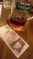 Maďarská měna forint a pivo Ferdinand