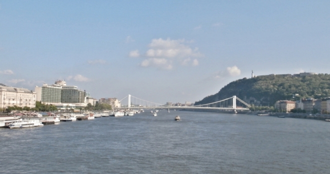Alžbětin most přes řeku Dunaj