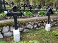 Cimitero di Guera - hřbitov padlých vojáků z I. světové války. Množství zbytečně mrtvých, množství národů válkou postižených.