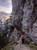 Stoupáme k Sulzkogelu (852 m n. m.). Za sebou máte první stovky výškových metrů, před sebou ještě více než 900 m.