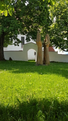 Ktiš.