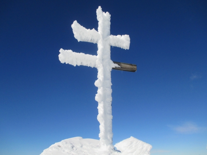IMG_1487 - vrcholový kříž Ďumbieru ( 2 046m) na podzim :).