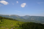 Panorama Studniční hory, Sněžky a Růžové hory.