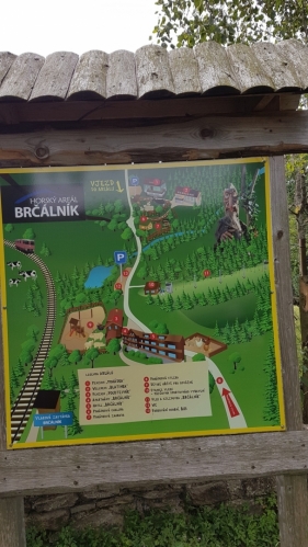 Z Brčálníku stoupáme na boční hřeben Můstku.