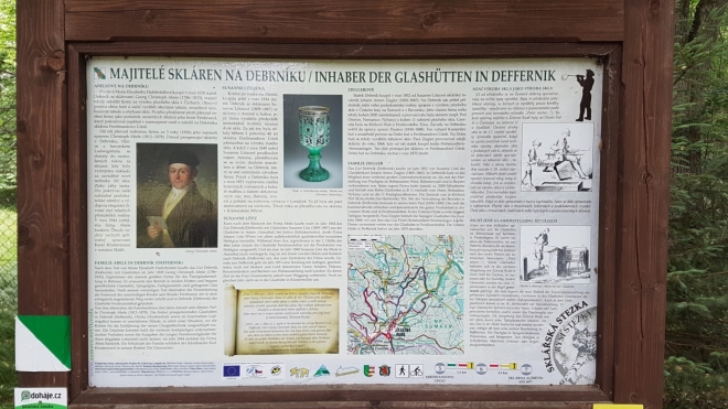 Také Debrník svoji slávu spojil se sklárnou.