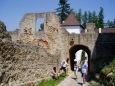 Druhý den pokračujeme k Landštejnu horským terénem. Však i Landštejn visí na kopci a dostat se z naší cesty k jeho branám není až tak jednoduché.