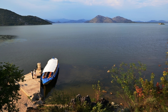 Projeli jsme si jen nepatrnou část obrovského Skadarského jezera.