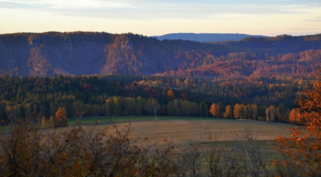 Hradba skal Českého Švýcarska.