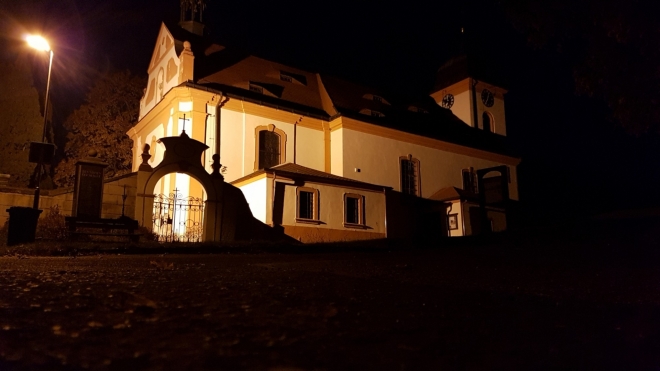 Kostel v Jetřichovicích.