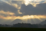 Pyramida Zámeckého vrchu nedaleko České Kamenice.