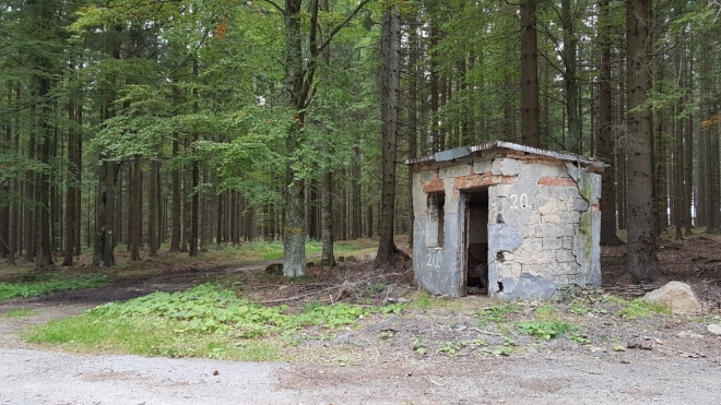 Rozcestí pod Chlumem.