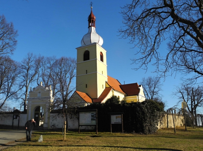 Původní trasu z Chelčic zkrátíme.